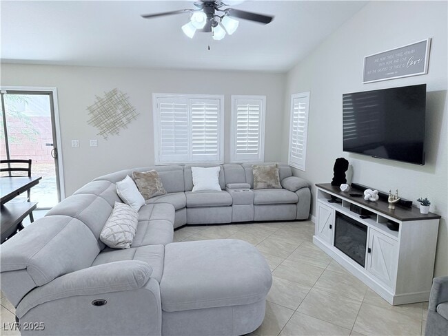 Building Photo - 5917 Pearlie May Ct