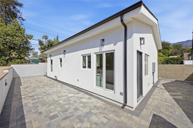 Building Photo - 1431 Montgomery Ave