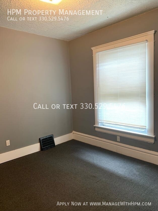 Building Photo - 515 Sumner St