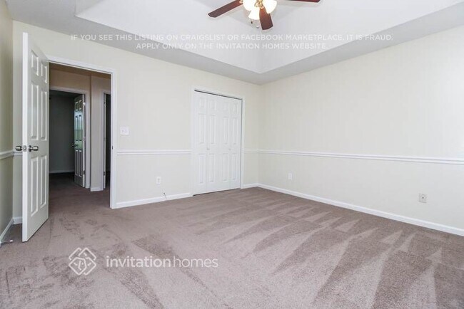 Building Photo - 1718 Independence Dr