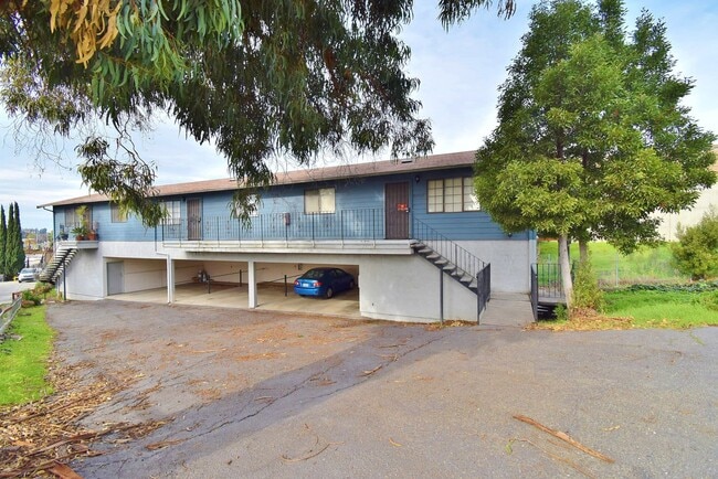 Building Photo - COMING SOON! |  $2,390 / 2 BR - CONVENIENT CASTRO VALLEY LIVING: CONDO WITH GARAGE, STORAGE & PLA...