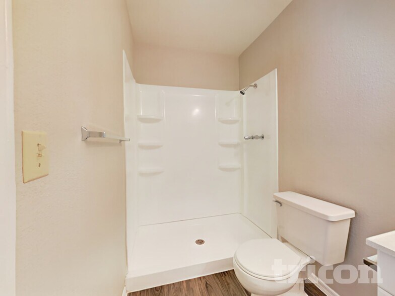 Building Photo - 8427 W Orchid Ln