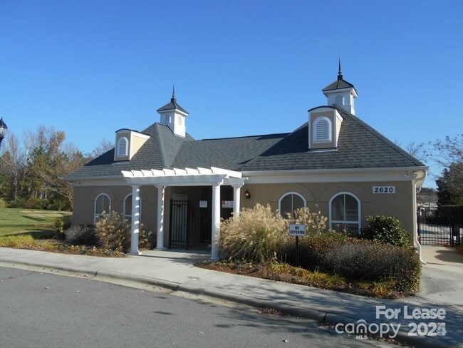 Building Photo - 14256 Waterfowl Ln