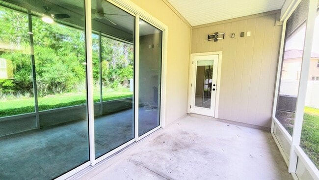 Building Photo - Charming 4-Bedroom Home in Middleburg with...