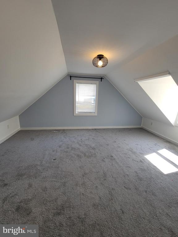 Building Photo - 540 N Read Ave