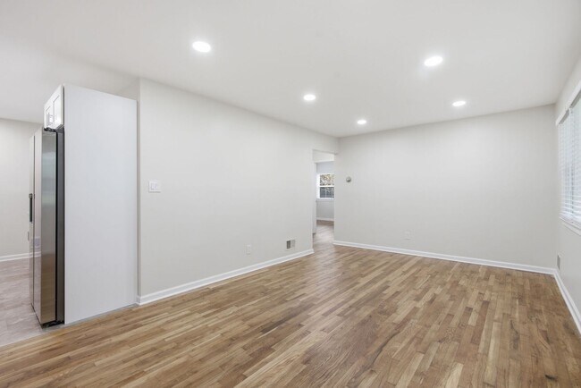 Building Photo - 3BR/2BA - Updated Rockville Home in Twinbrook with Finished Basement