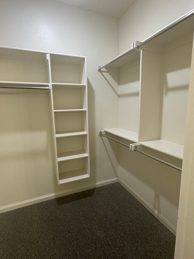 Building Photo - New construction duplex in Newcastle 3 bedroom with game room