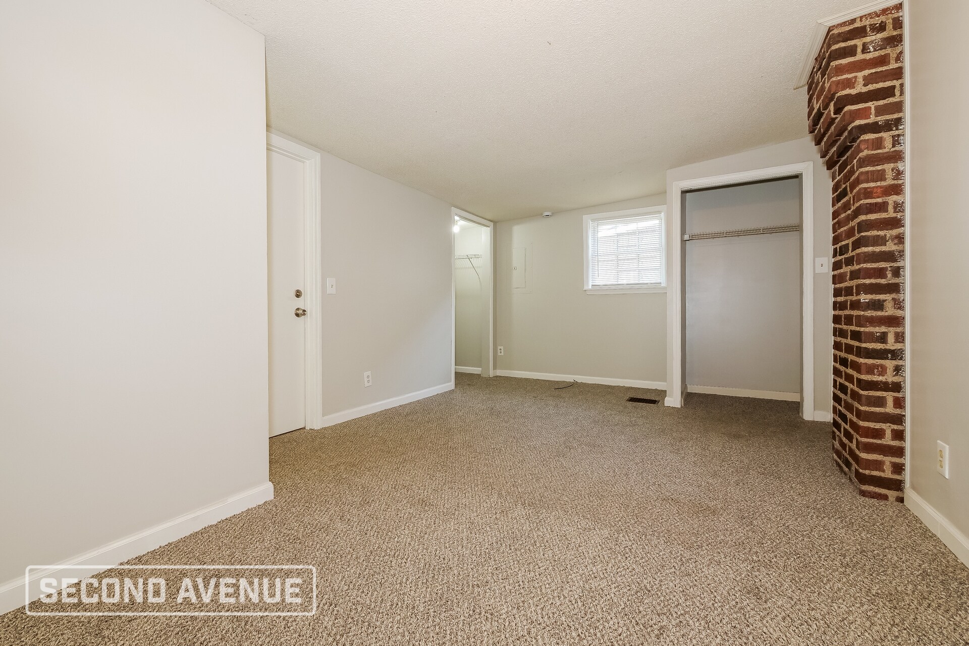 Building Photo - 2314 Van Brunt Blvd