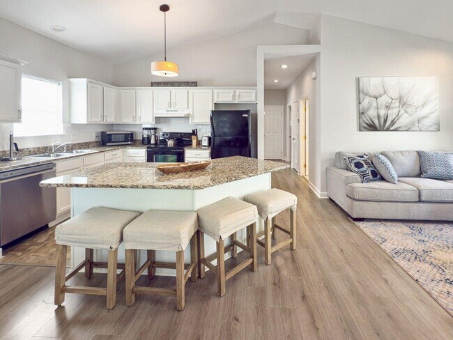 Building Photo - 32 Gulf Cove Ct