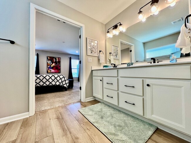 Building Photo - 1825 Archerfield Pl