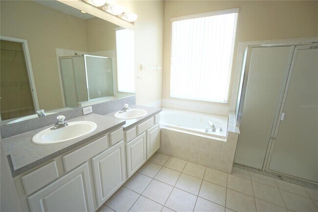 Building Photo - 12402 Windmill Cove Dr