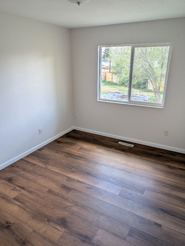 Building Photo - 1308 Ellen Pl