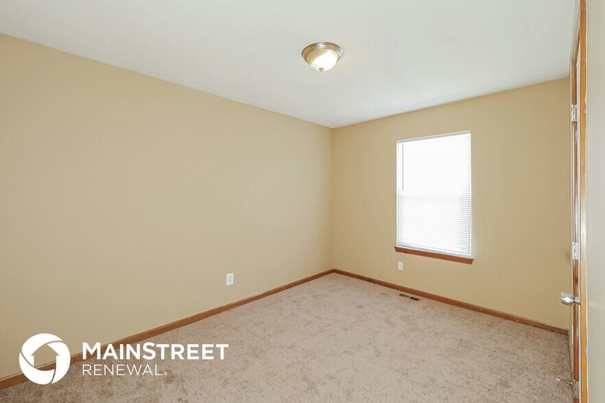 Building Photo - 3022 SW Shadow Brook Dr