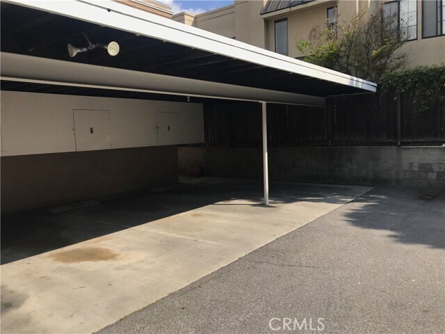 Building Photo - 815 Magnolia Ave