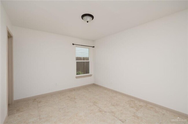 Building Photo - 13 Antelope Cyn St