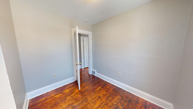 Building Photo - LEASE TO OWN your home! - 3 Bed / 1 Bath i...