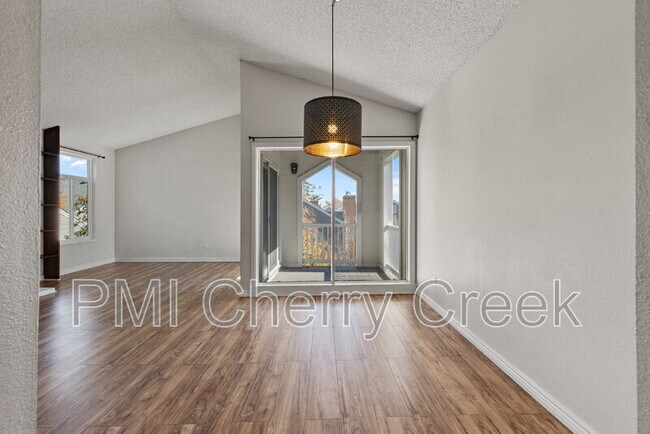 Building Photo - 3424 S Locust St