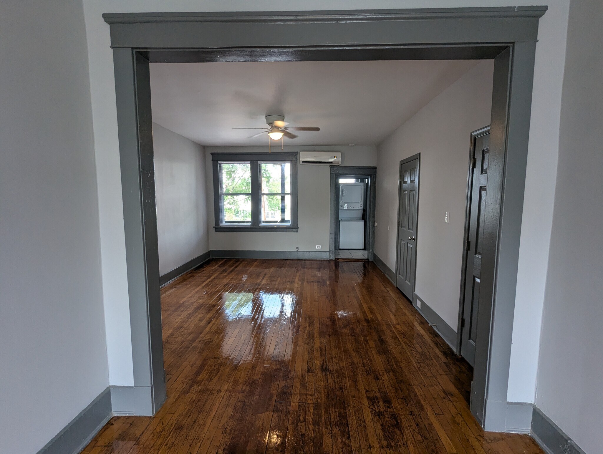 Building Photo - 2914 Idlewood Ave