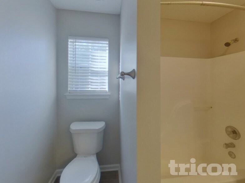 Building Photo - 5 Hamilton Pl Ct