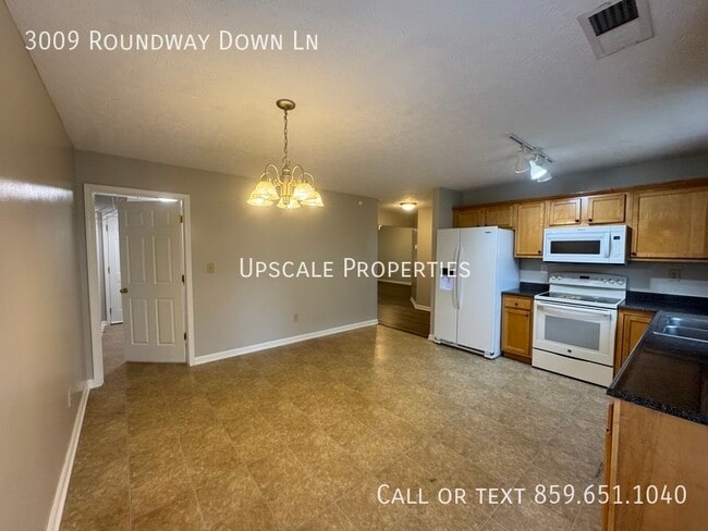 Building Photo - 3009 Roundway Down Ln