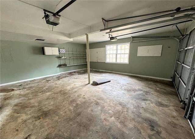 Building Photo - 4093 Hideaway Dr