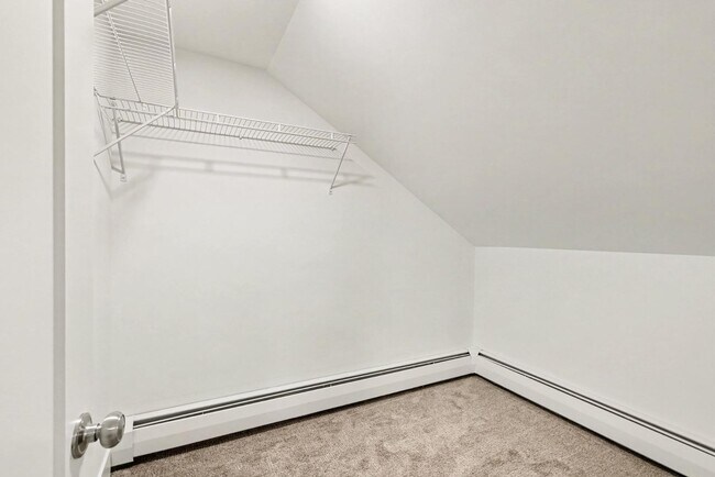 Building Photo - 8112 72nd Ave