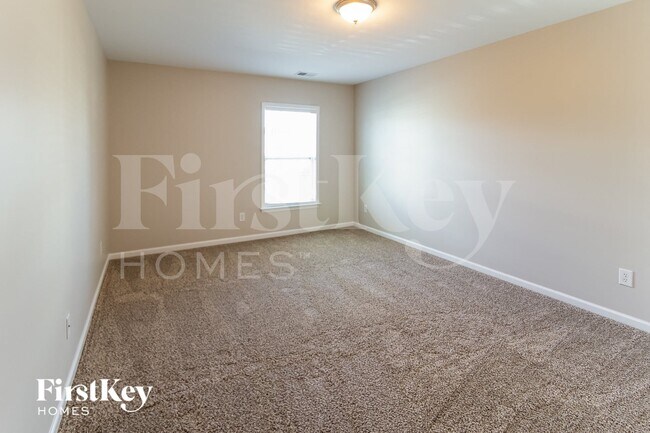 Building Photo - 423 Mountain Laurel Cir