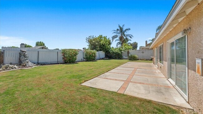 Building Photo - 8250 Whispering Tree Dr