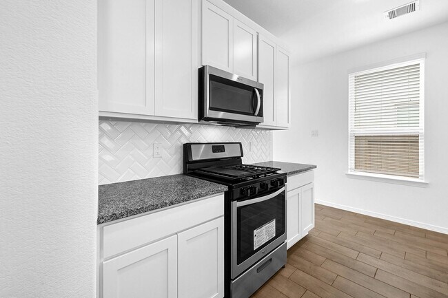 Building Photo - 5735 Tabula Rasa Dr