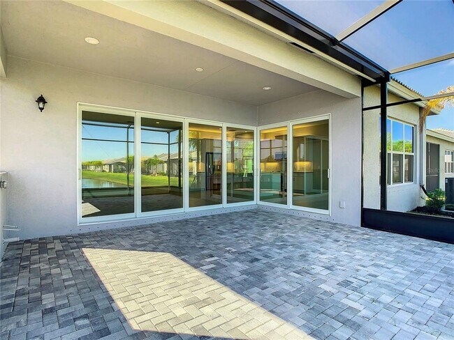 Building Photo - 4861 Sevilla Shores Dr