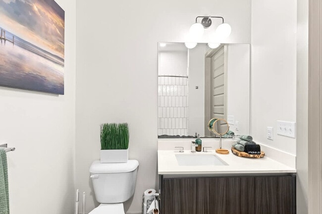 Building Photo - 1050 Howell Mill Rd NW