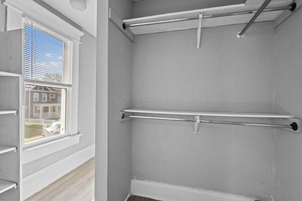 Building Photo - 571 Gilbert St