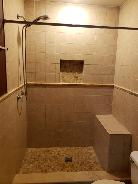 Building Photo - 5916 May St