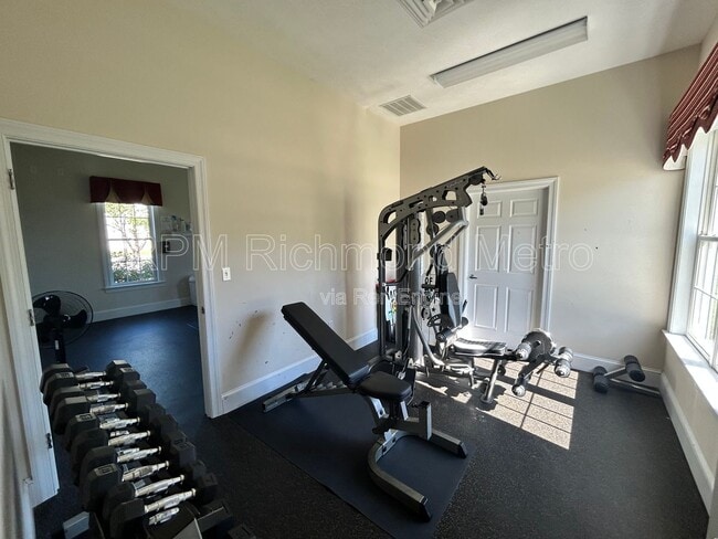 Building Photo - 2157 Kennington Pkwy N