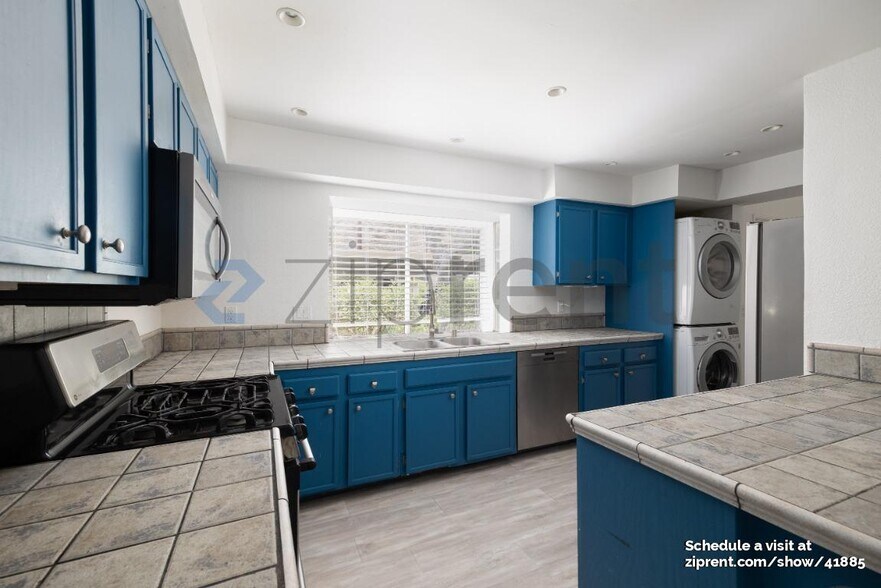 Building Photo - 2021 Haller St