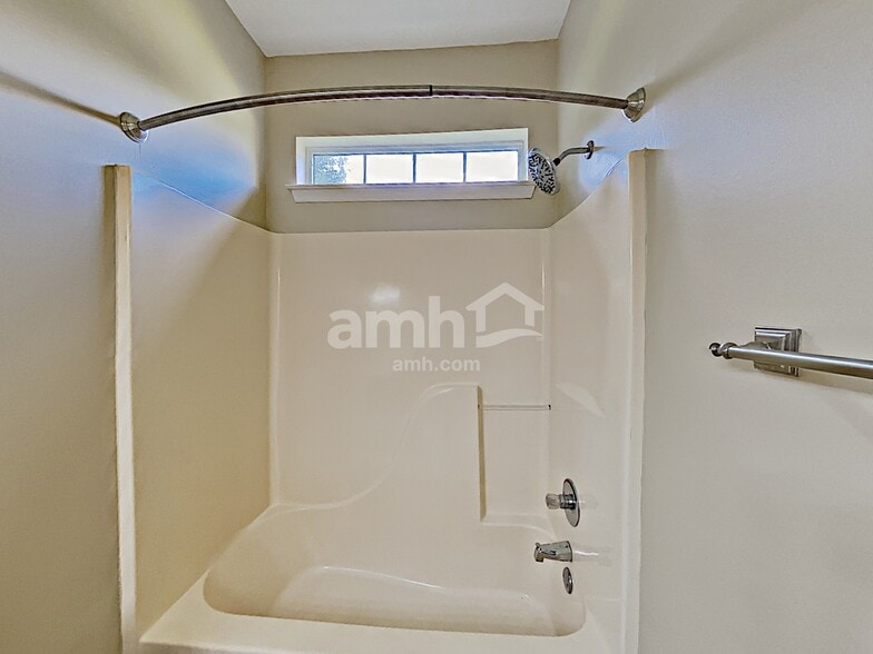 Building Photo - 1200 Nighthawk Ct