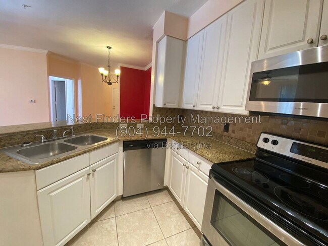 Building Photo - 8539 Gate Pkwy W