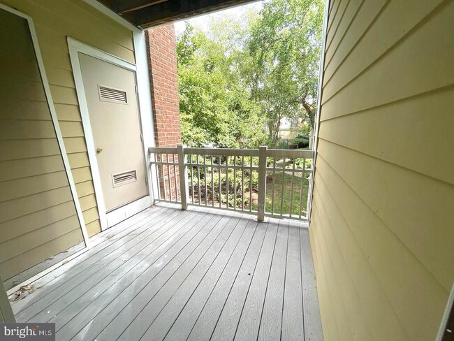 Building Photo - 2203 Westcourt Ln