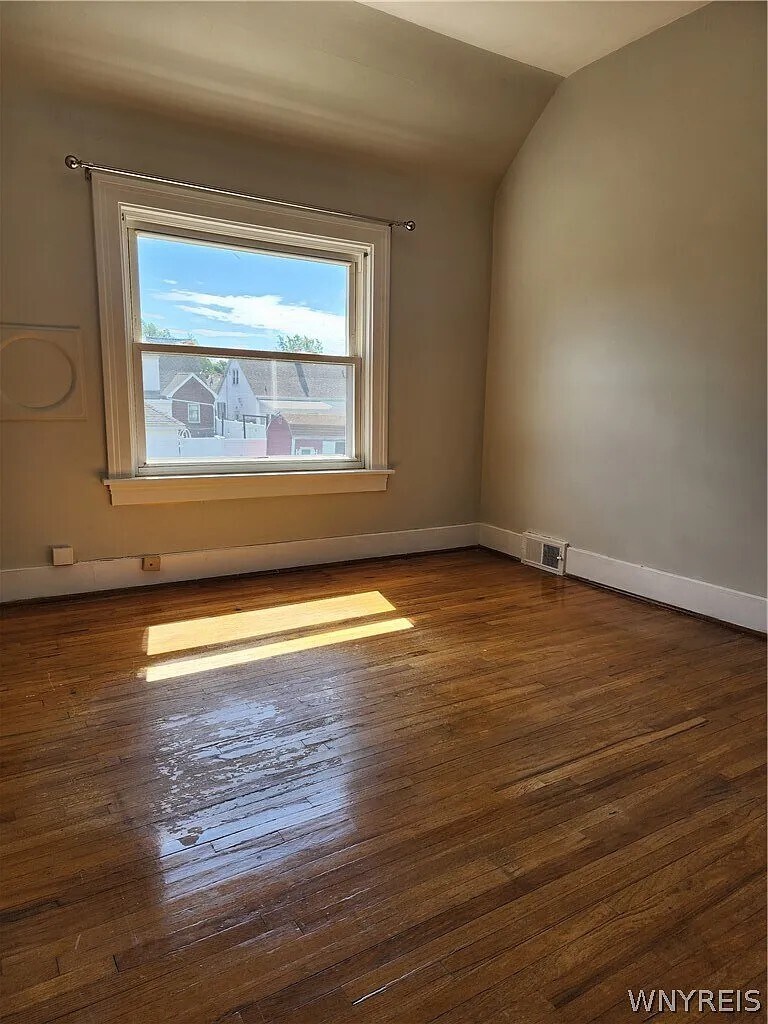 Building Photo - 42 Onondaga Ave