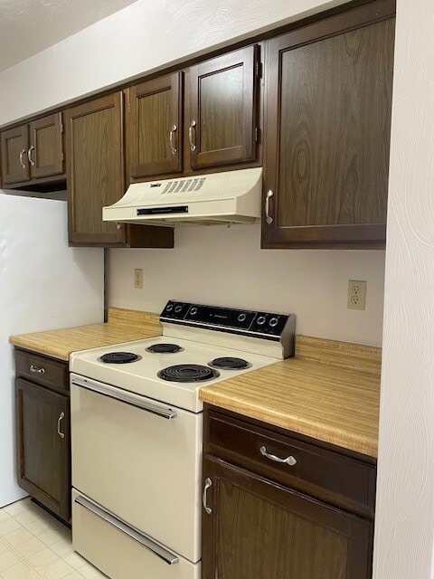 Building Photo - 2525 Hope Dr