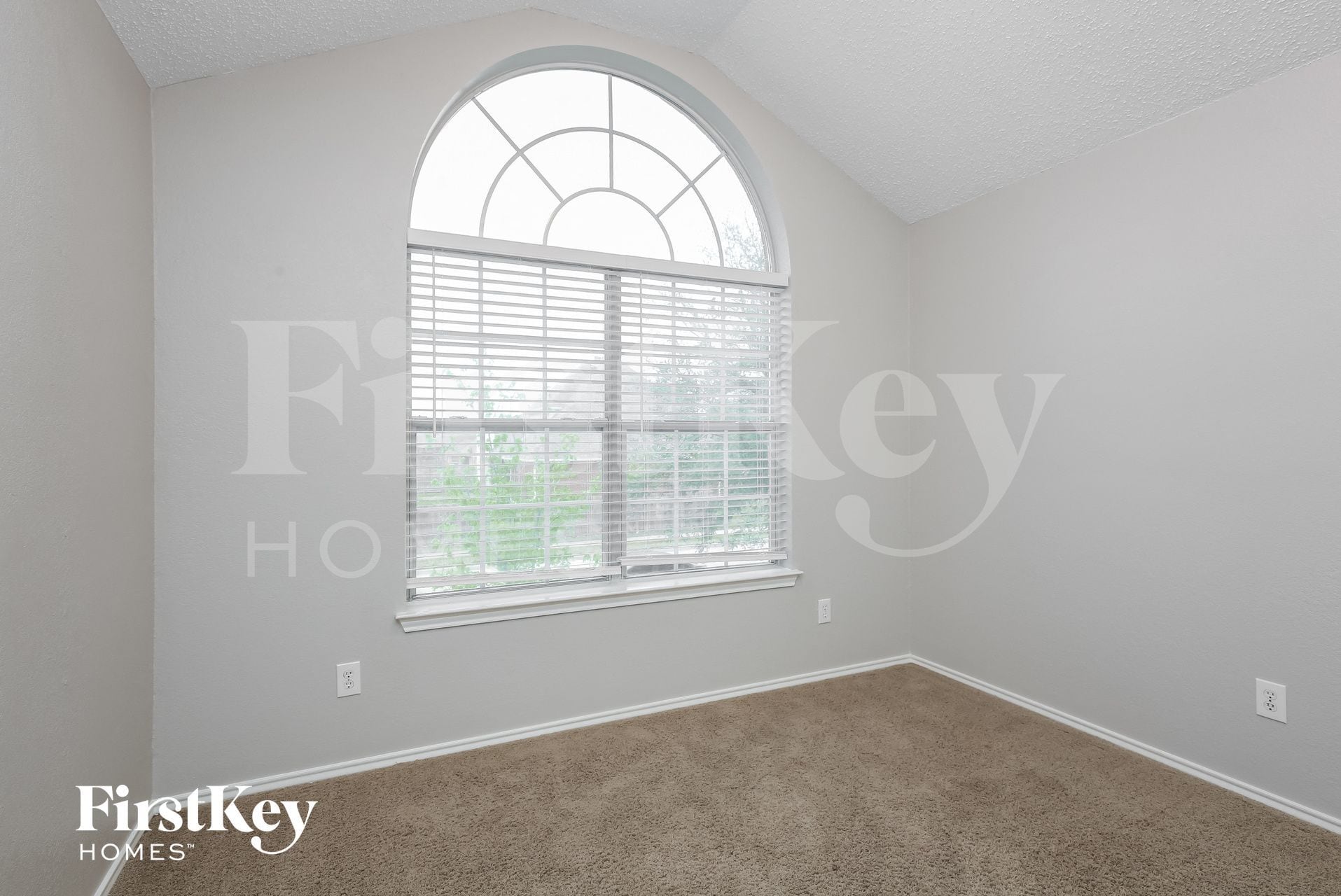 Building Photo - 513 Branch Ln