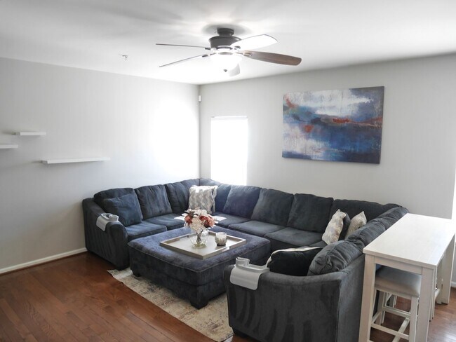 Building Photo - Modern 5-Bedroom Home in Easton – Offered Furnished or Unfurnished