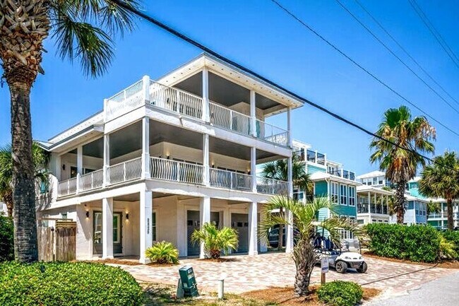 Building Photo - 2825 Scenic Hwy 98