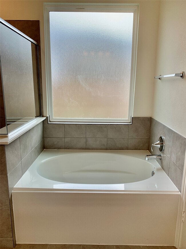 Building Photo - 2920 Grand Anse Dr