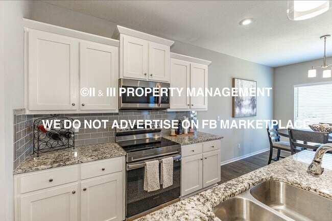 Building Photo - 12566 S Canyon Dr