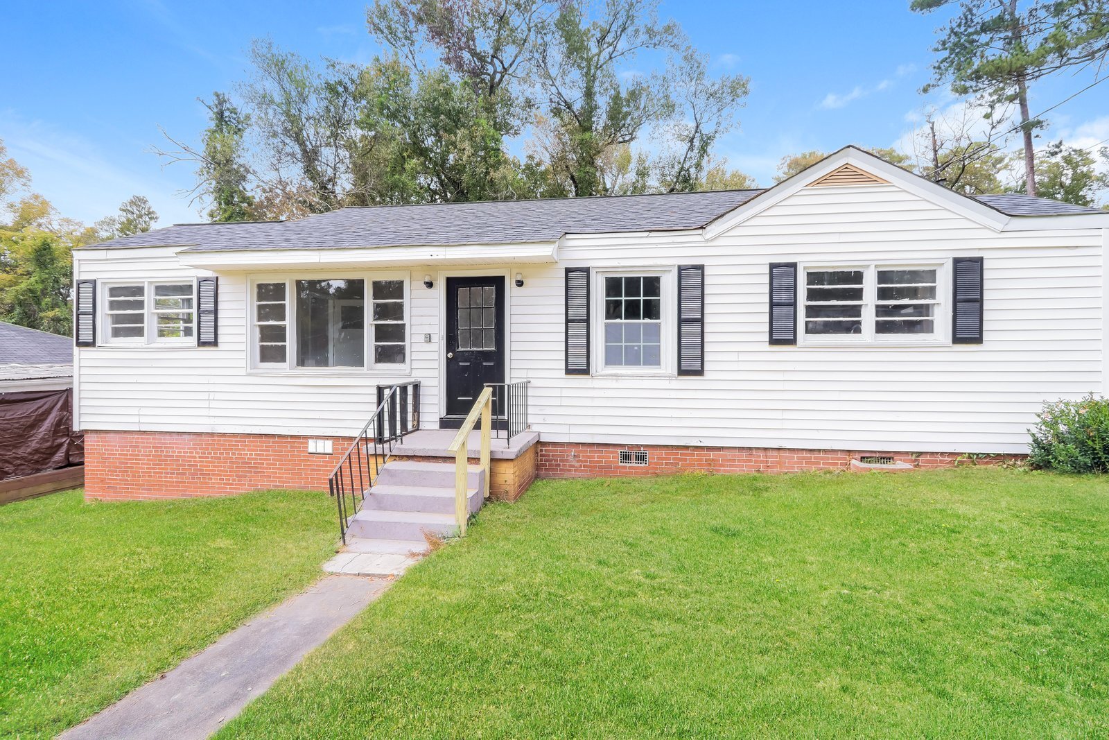 Building Photo - 2016 Knightsbridge Rd