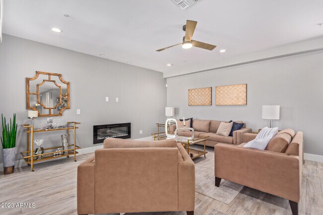 Building Photo - 7550 E Osborn Rd