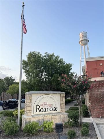 Building Photo - 303 Dorset Ct