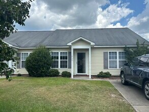 Building Photo - 1213B Price Dr