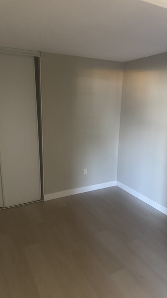 Building Photo - 2620 S Balboa Ave